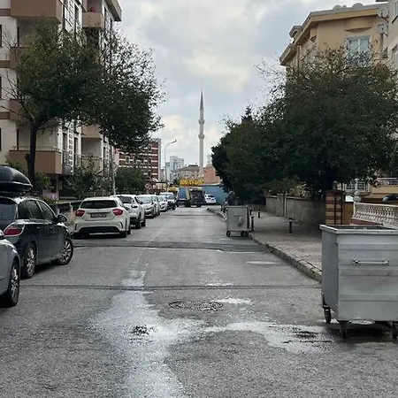 Sehrin Merkezinde Otoparkli Bina Κωνσταντινούπολη