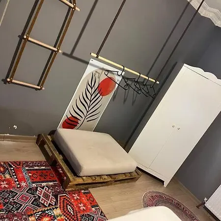 Sehrin Merkezinde Otoparkli Bina 伊斯坦布尔