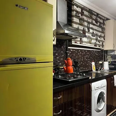 Sehrin Merkezinde Otoparkli Bina アパート *
